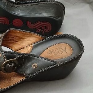 Aerosoles Black Leather Wedge Sandals